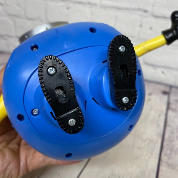 Despicable Me Talking Stuart Minion Toy 8 Inches Tall Used Tested Works - Picture 8 of 12